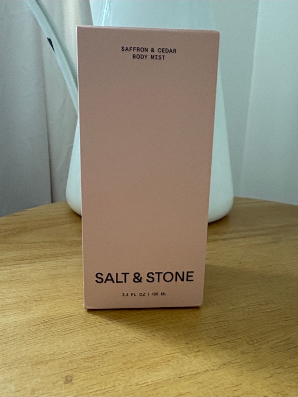 Salt & Stone  mist 
 Saffron & Cedar